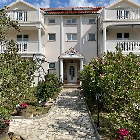 Barbat na Rabu Apartments Rafaela מראה חיצוני תמונה