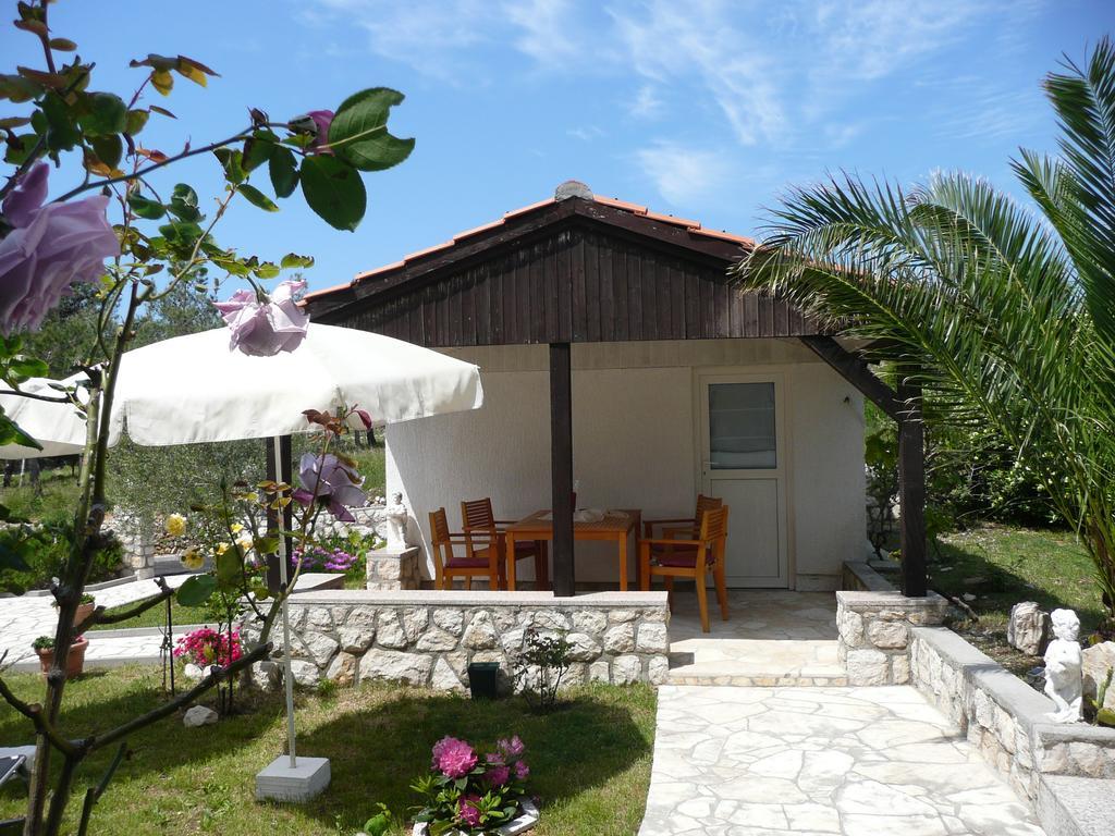 Barbat na Rabu Apartments Rafaela מראה חיצוני תמונה