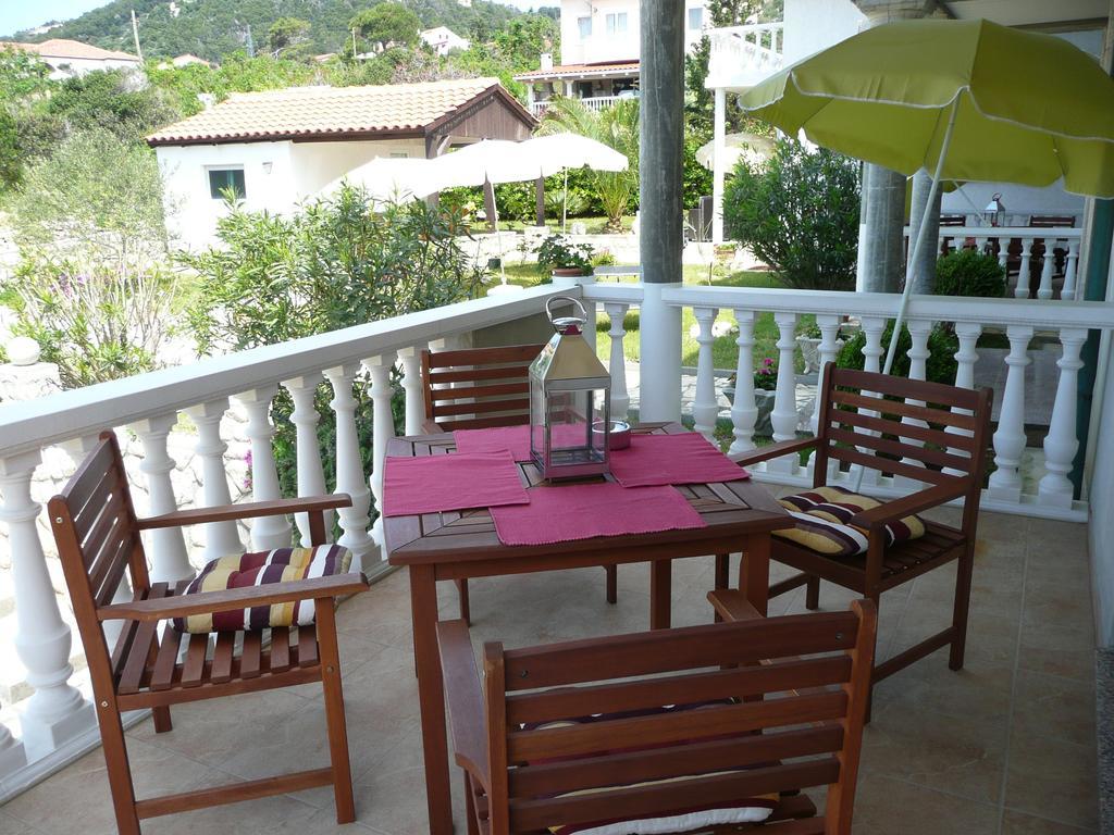 Barbat na Rabu Apartments Rafaela מראה חיצוני תמונה