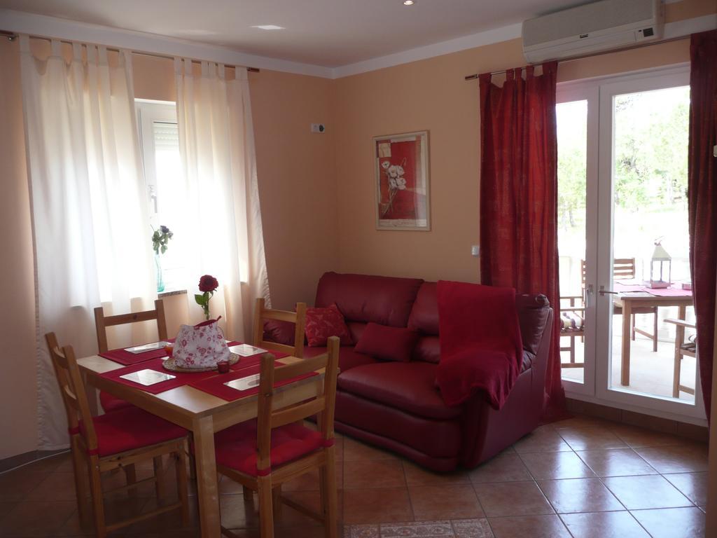 Barbat na Rabu Apartments Rafaela מראה חיצוני תמונה