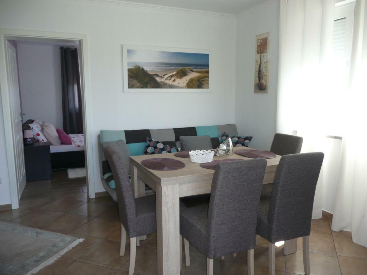 Barbat na Rabu Apartments Rafaela מראה חיצוני תמונה