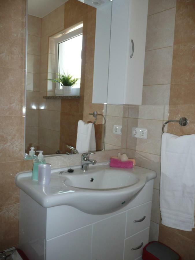 Barbat na Rabu Apartments Rafaela מראה חיצוני תמונה